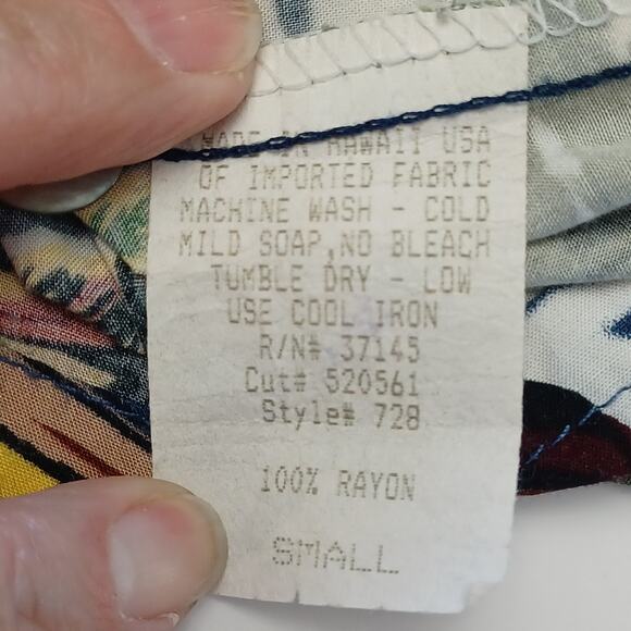 Hilo Hattie Hawaiian Original Cropped Pants Women’s Size S Tropical Print Woven - Picture 8 of 10